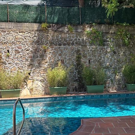 Logis Hotel Restaurant Grand Hotel De Lyon Vals-les-Bains Luaran gambar