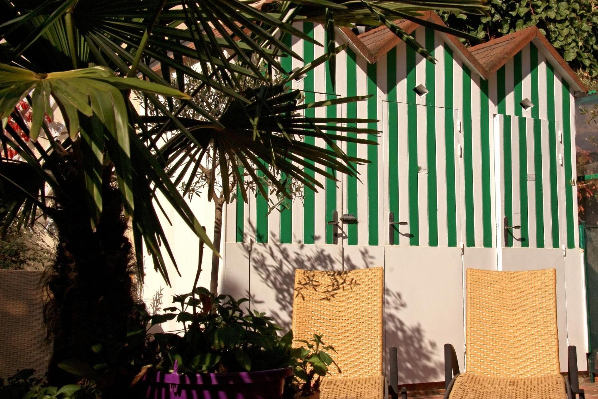 Logis Hotel Restaurant Grand Hotel De Lyon Vals-les-Bains Luaran gambar