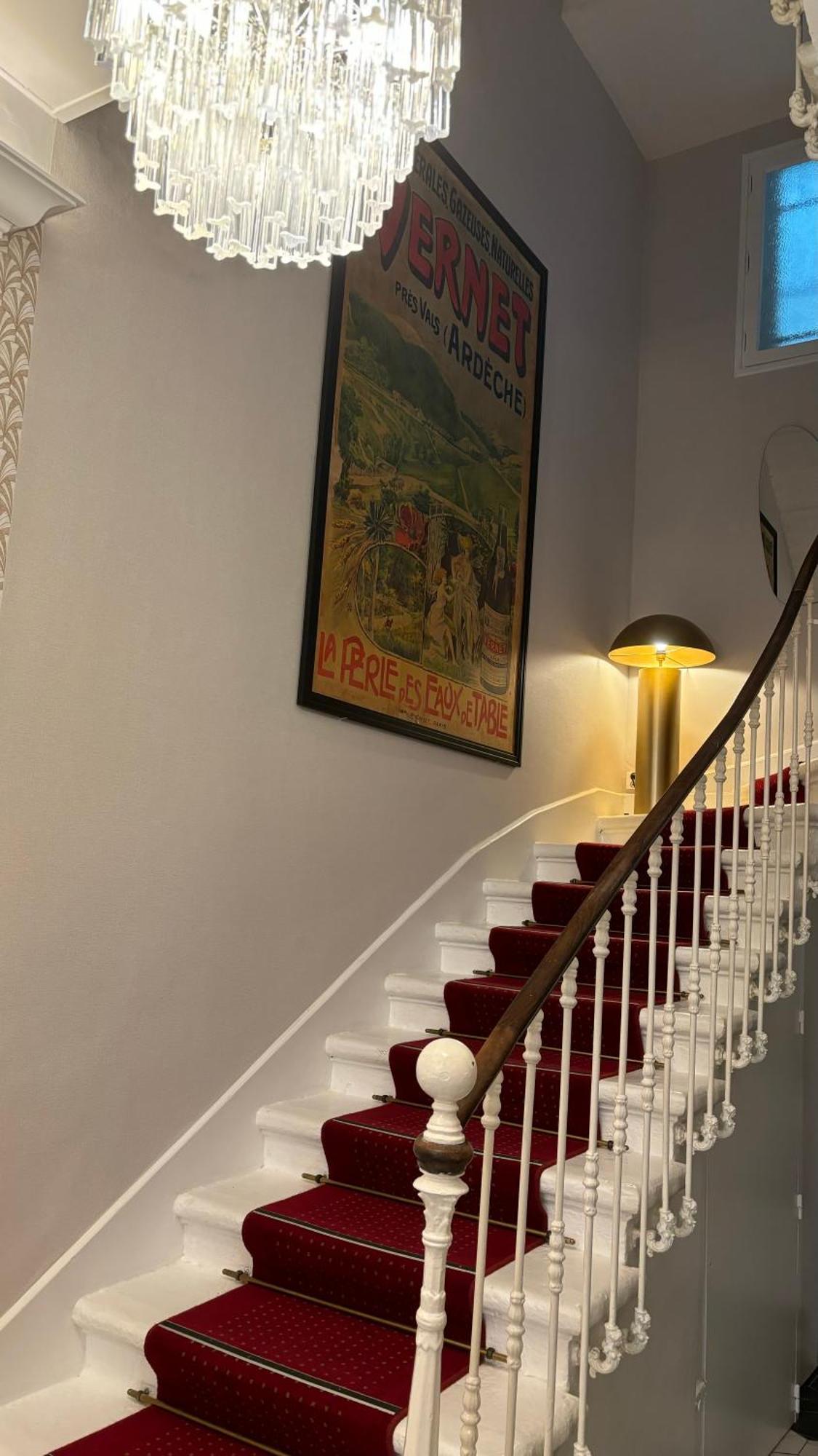 Logis Hotel Restaurant Grand Hotel De Lyon Vals-les-Bains Luaran gambar