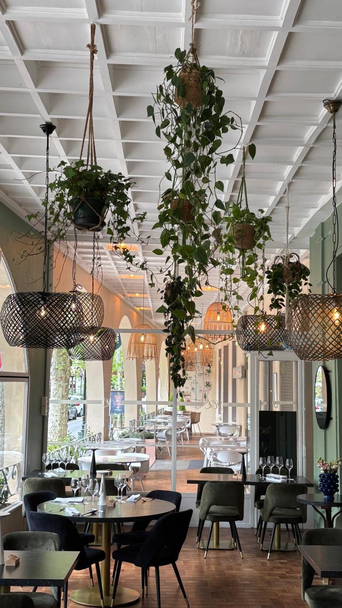 Logis Hotel Restaurant Grand Hotel De Lyon Vals-les-Bains Luaran gambar