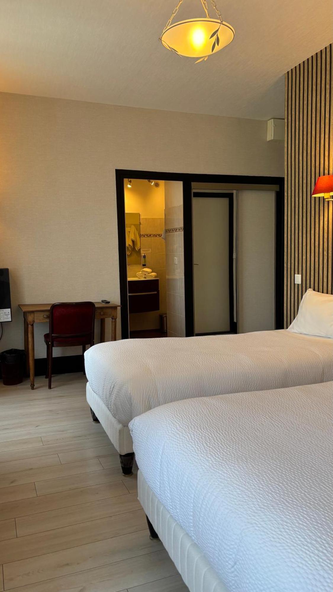 Logis Hotel Restaurant Grand Hotel De Lyon Vals-les-Bains Luaran gambar