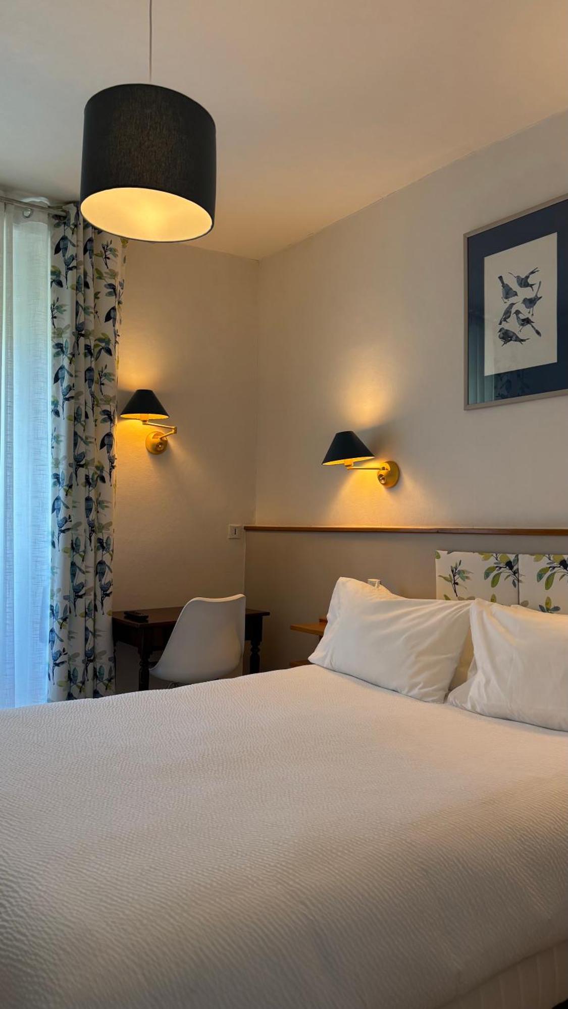 Logis Hotel Restaurant Grand Hotel De Lyon Vals-les-Bains Luaran gambar