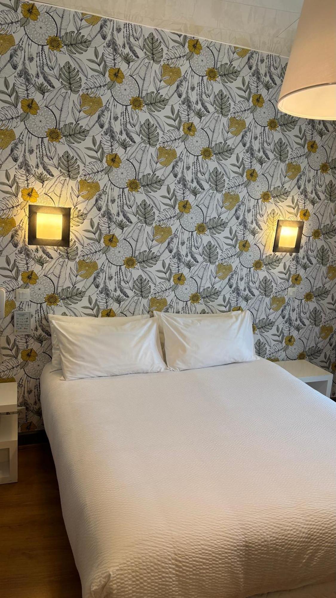 Logis Hotel Restaurant Grand Hotel De Lyon Vals-les-Bains Luaran gambar