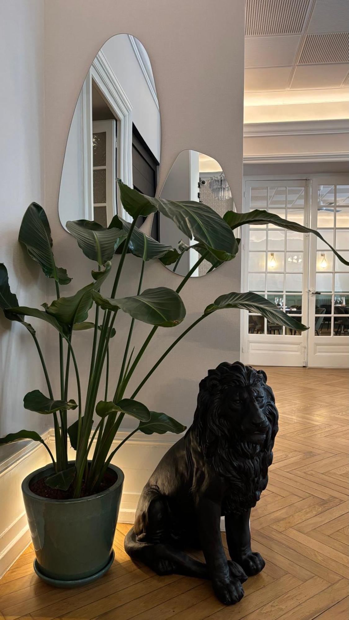 Logis Hotel Restaurant Grand Hotel De Lyon Vals-les-Bains Luaran gambar